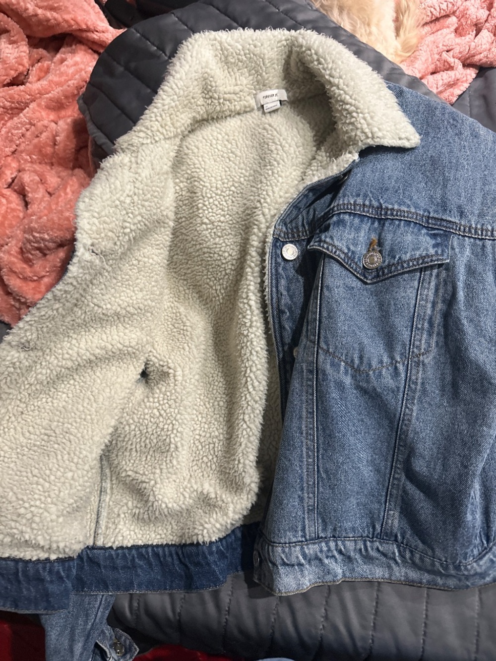 Jean jacket - Picture 3 of 4